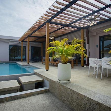 Gold Chariot Pool Villa, Phuket - Sha Plus Certified Bang Tao Beach  Kamer foto