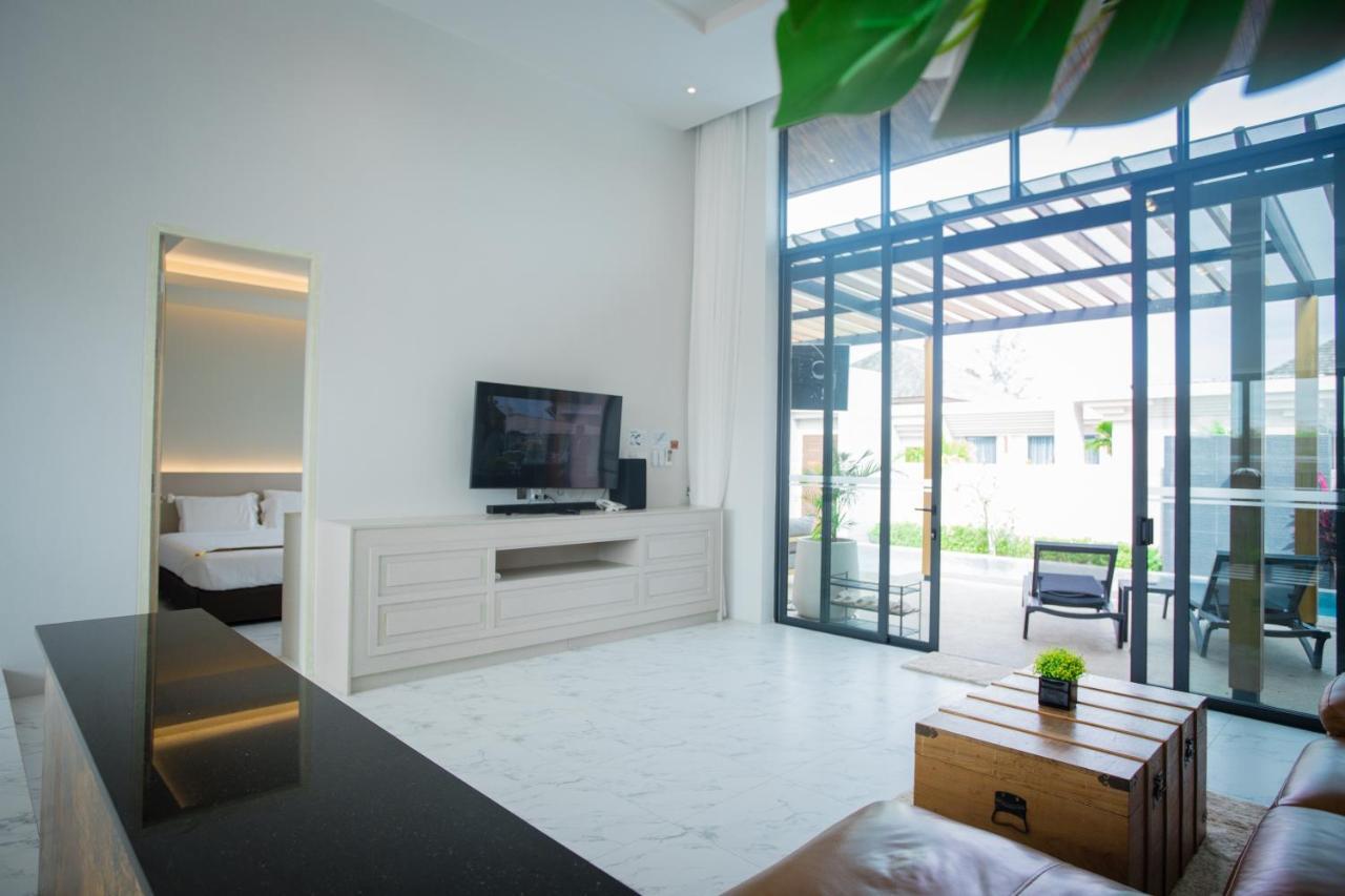 Gold Chariot Pool Villa, Phuket - Sha Plus Certified Bang Tao Beach  Buitenkant foto