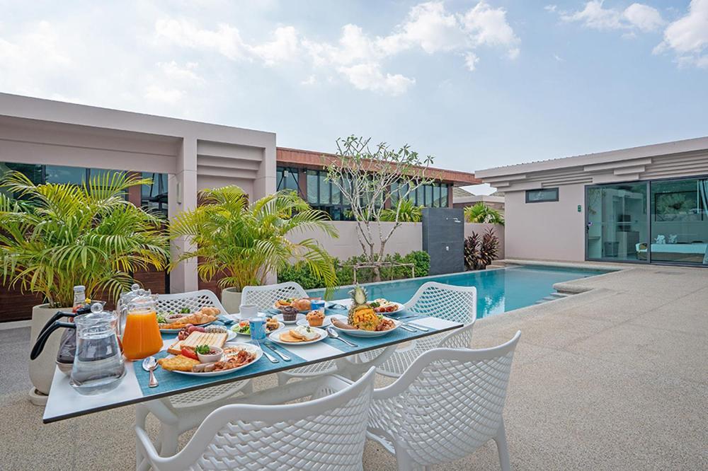 Gold Chariot Pool Villa, Phuket - Sha Plus Certified Bang Tao Beach  Kamer foto